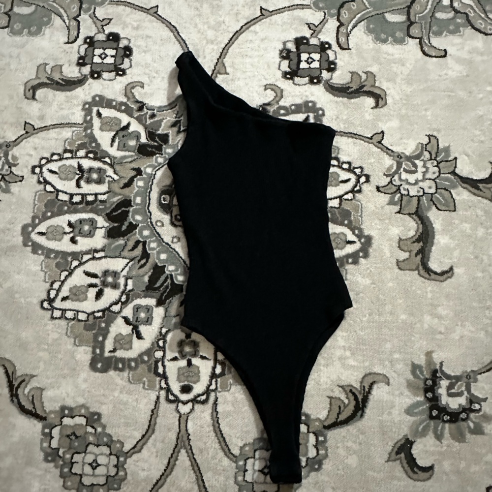 NWOT princess polly body suit
